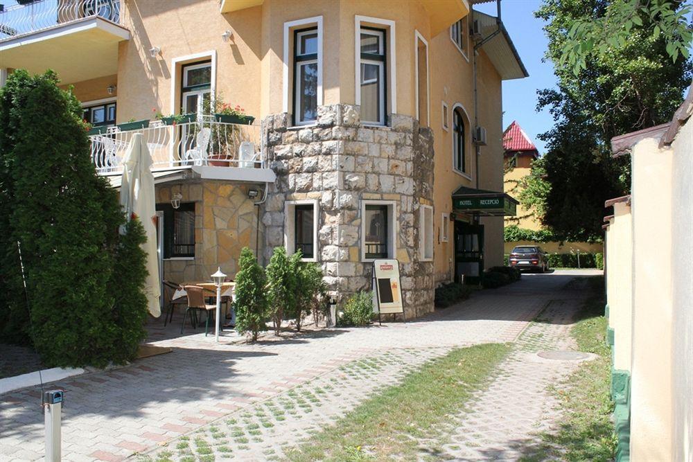 בודפשט Villa Hotel Kristal מראה חיצוני תמונה
