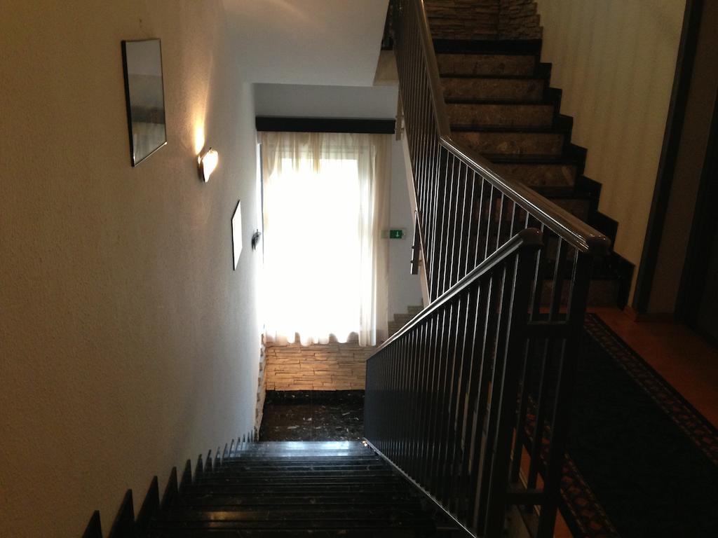 בודפשט Villa Hotel Kristal מראה חיצוני תמונה